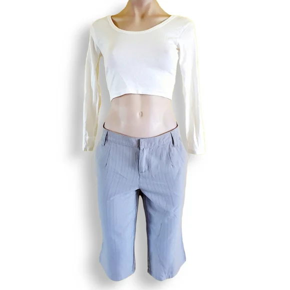 Y2k Insight grey pin-stripe knee-length shorts. White logo print fits AU 10-12 - Picture 6 of 7